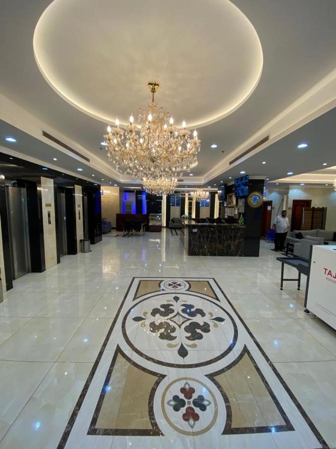 اليسر رويال
